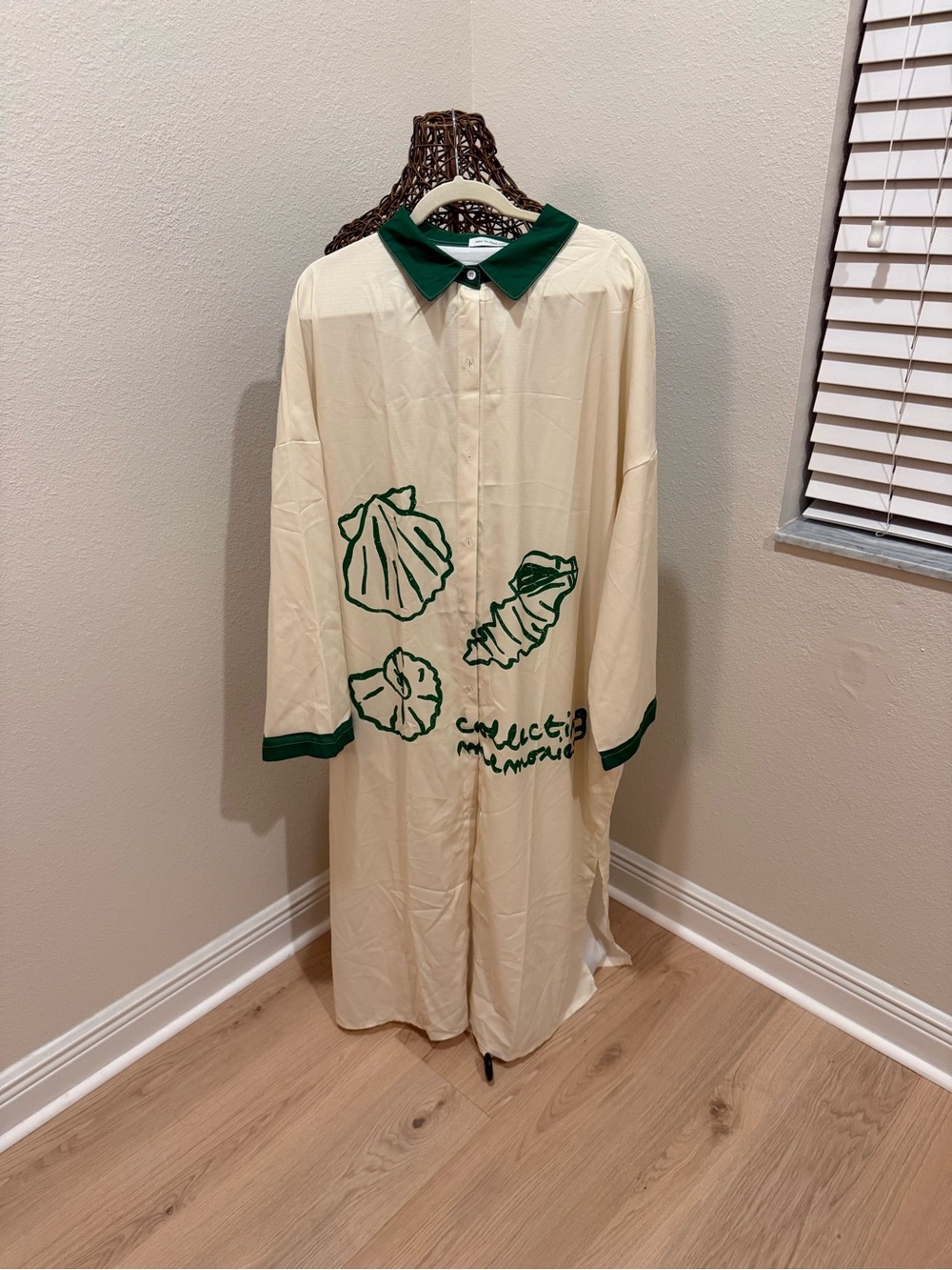 Tiktok Viral- Cream Maxi Shirt Dress with Green Collar and Shell Print
